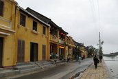 Un roman in jurul lumii cu motocicleta: din Vietnam in Romania