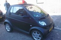 Un Smart Negru mat