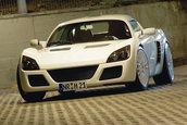 Un Speedster foarte.. alb