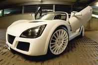 Un Speedster foarte.. alb