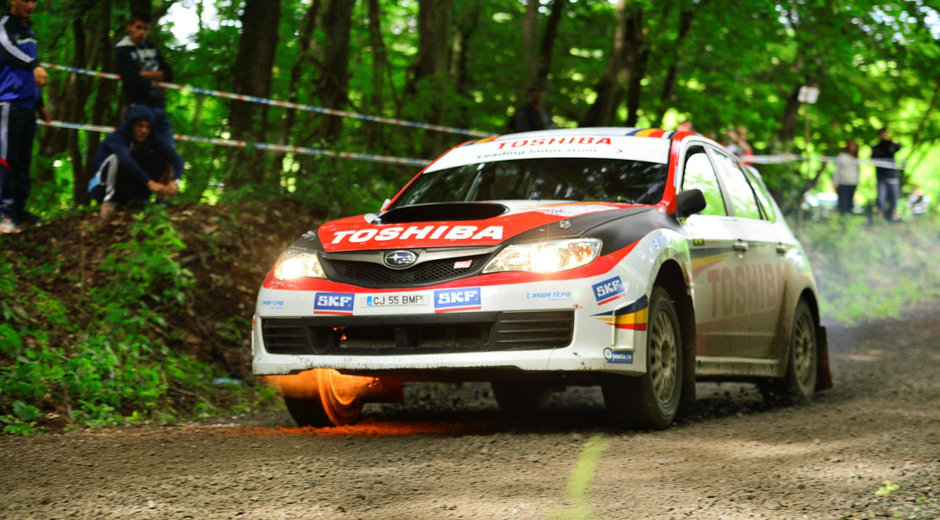 Un Subaru alearga la Delta Rally cu incendiu la bord: Adrian Dragan si Vali Bradateanu