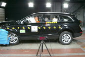 Un SUV nu foarte sigur - Audi Q7, numai 4 stele la testele de impact
