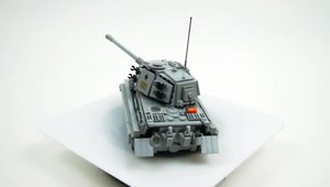 Un tanc cu telecomanda din WW2 construit din LEGO pare jucaria ideala!