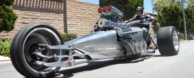 Un trike cu 1000 cp poposeste in garajul lui Jay Leno