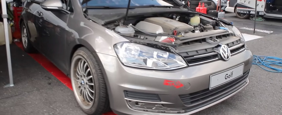 Un Volkswagen Golf 7 cu motor V8 si exteriorul stock este sleeper-ul perfect. VIDEO