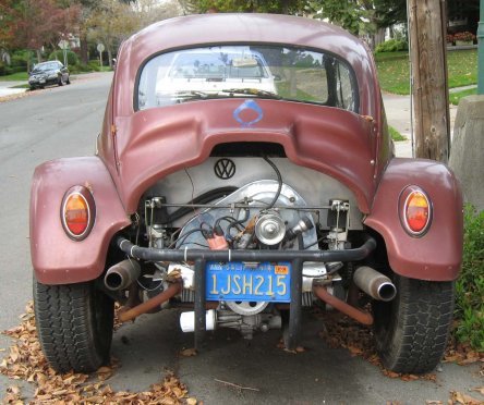 Un VW Bug iertat de timp Un VW Bug iertat de timp