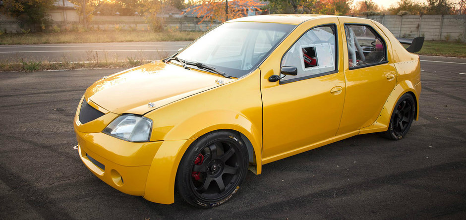 Undeva, in Romania, se pregateste o Dacia Logan mai rapida ca un OZN Undeva, in Romania, se pregateste o Dacia Logan mai rapida ca un OZN