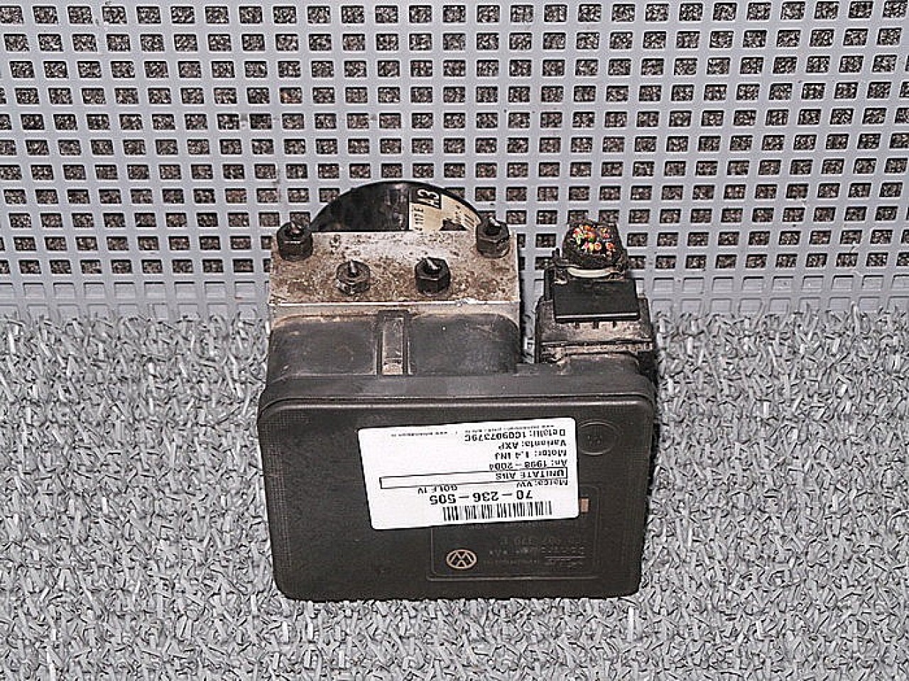 UNITATE ABS VW GOLF IV 1.4 INJ - (1998 2004)