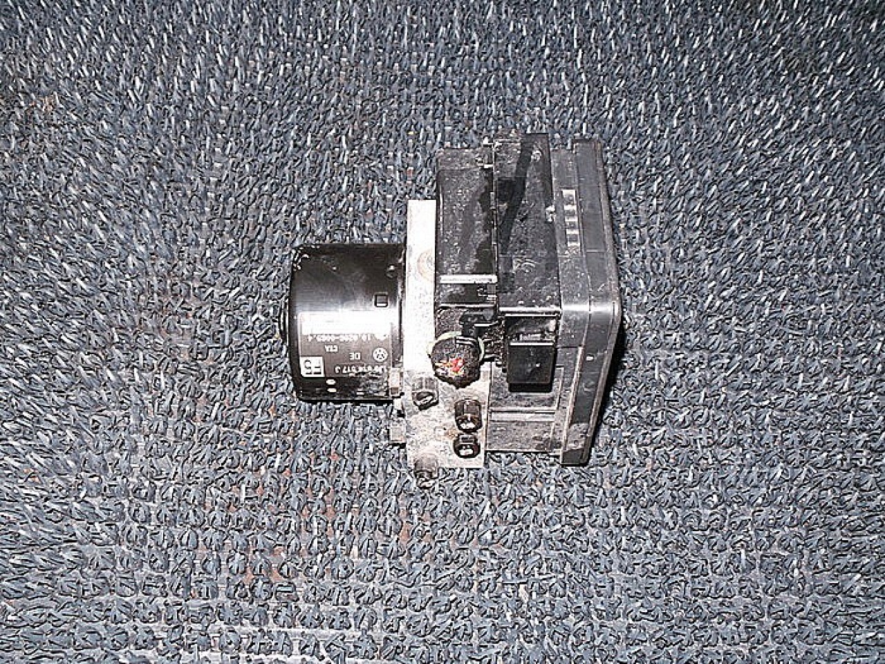 UNITATE ABS VW GOLF IV 1.6 INJ - (1998 2004)
