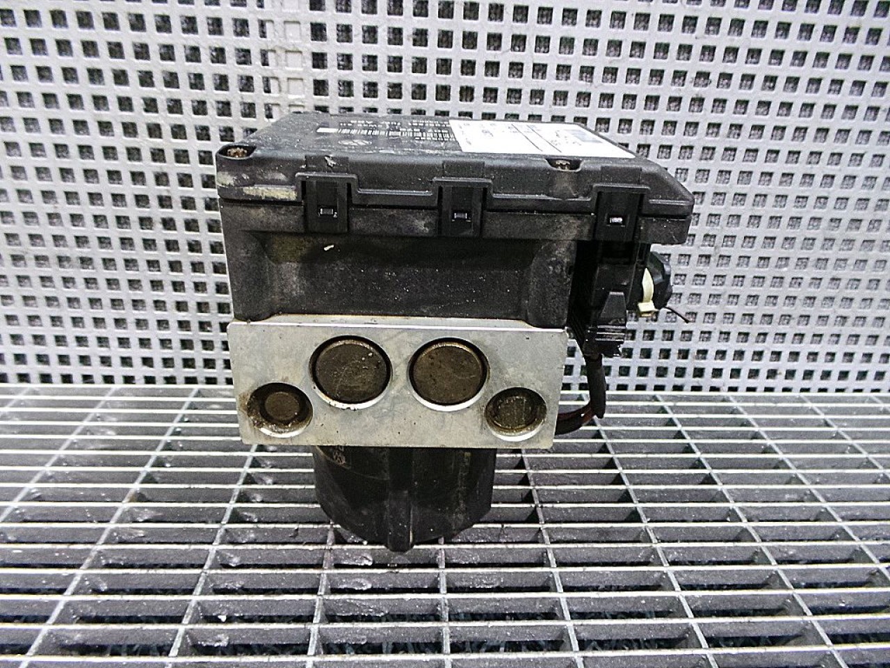UNITATE ABS VW PASSAT PASSAT 1.9 TDI - (1994 1997)
