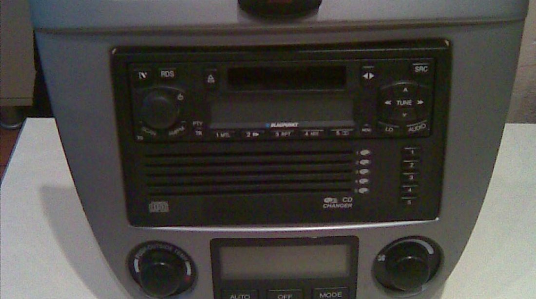 Unitate clima radio casetofon magazie CD buton avarie ornament rama