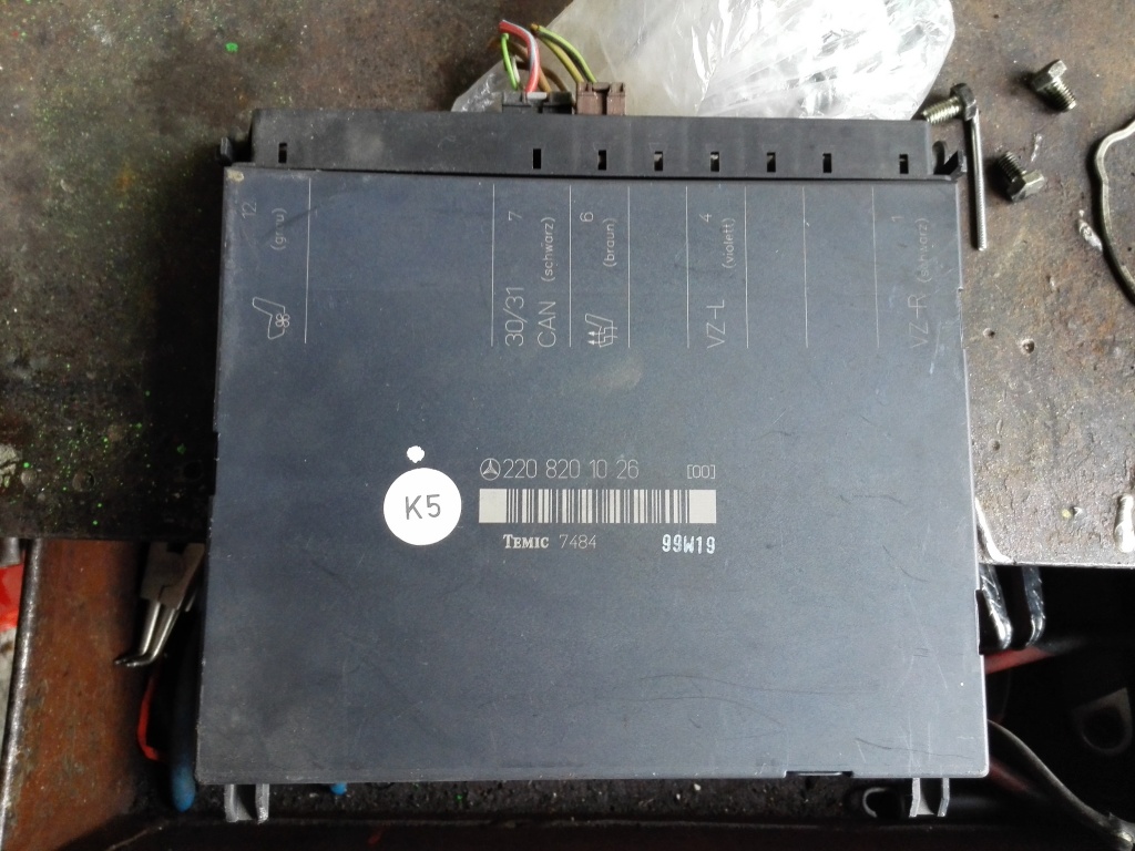 Unitate comanda reglaj scaune spate S CLASS W220 A2208201026