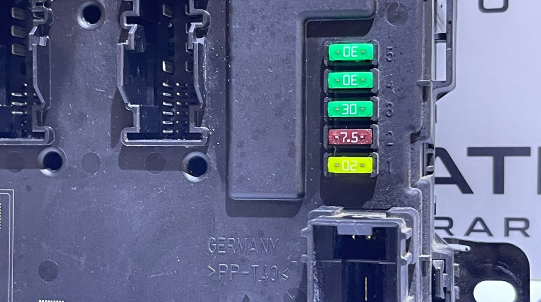 Unitate Modul Calculator Panou Tablou Sigurante Relee Confort Confort BMW Seria 3 F30 F31 F80 2011 - 2019 Cod 9293307 6135929330701 A2C30450107