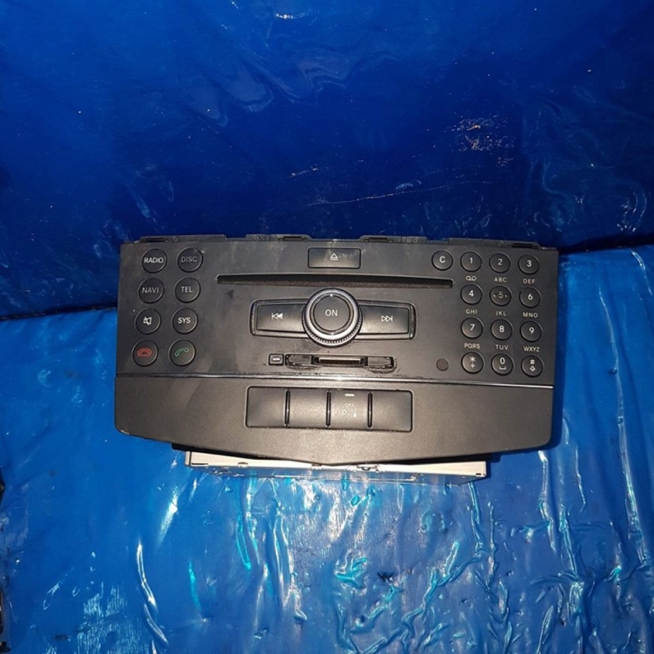 Unitate navigatie cod a2048704994 mercedes benz c-classe w204
