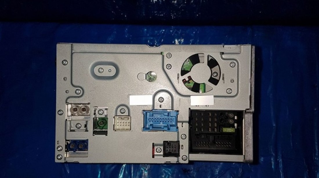 Unitate navigatie cod a2048704994 mercedes benz c-classe w204