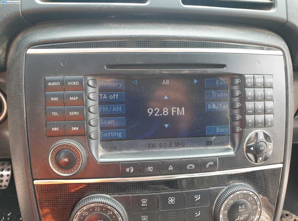 Unitate Navigatie Radio CD Player Mercedes Clasa R Class V251 W251 2005 - 2010 [K6738]