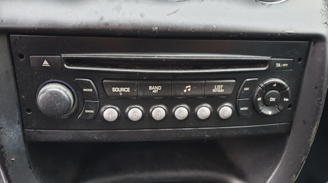 Unitate Radio CD Player Citroen C3 2009 - 2016 [0686]