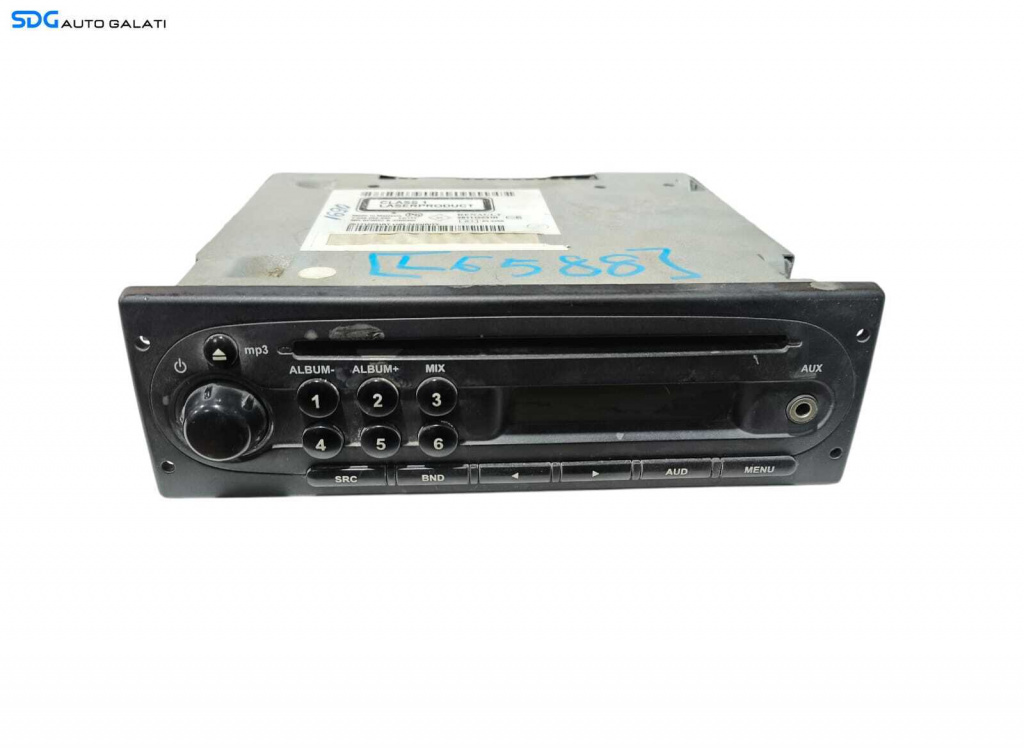 Unitate Radio CD Player Dacia Sandero 2 2012 - 2018 Cod 281112231R [L6588]