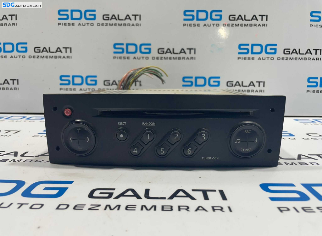 Unitate Radio CD Player Renault Megane 2 2002 - 2008 Cod 8200256141 22DC2677/62 [L3802]