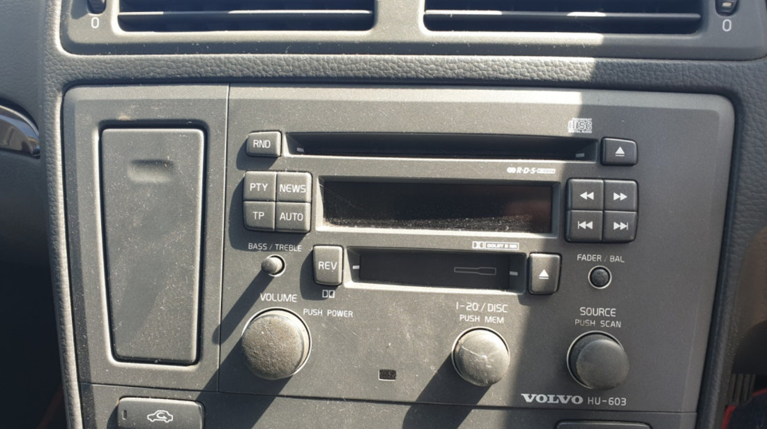 Unitate Radio CD Player Volvo S60 2000 - 2009 Cod HU-603