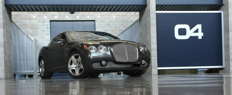 Unul dintre cele noua modele Continental GTZ by Zagato produse isi face aparitia la vanzare Unul dintre cele noua modele Continental GTZ by Zagato produse isi face aparitia la vanzare