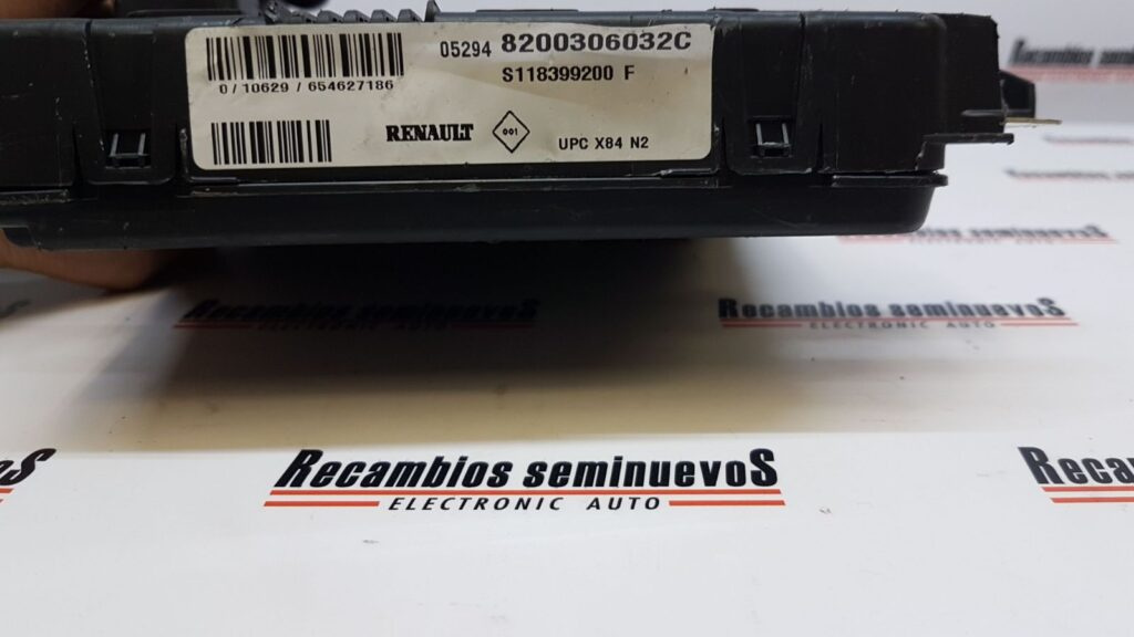 UPC Panou sigurante SIEMENS RENAULT MEGANE 2 8200306032C / S118399200 F / S118399200F / UPC X84 N2 / UPCX84N28200306032C / S118399200 F / S118399200F / UPC X84 N2 / UPCX84N2