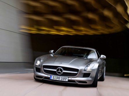 Update Foto: Mercedes-Benz SLS AMG Update Foto: Mercedes-Benz SLS AMG