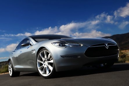 Update Foto: Tesla Model S in lumea reala