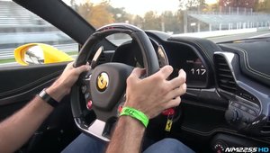 Urca la bordul unui Ferrari 458 Speciale pentru o tura in viteza la Monza