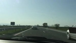 Urmarire ca-n filme pe o autostrada din Bulgaria