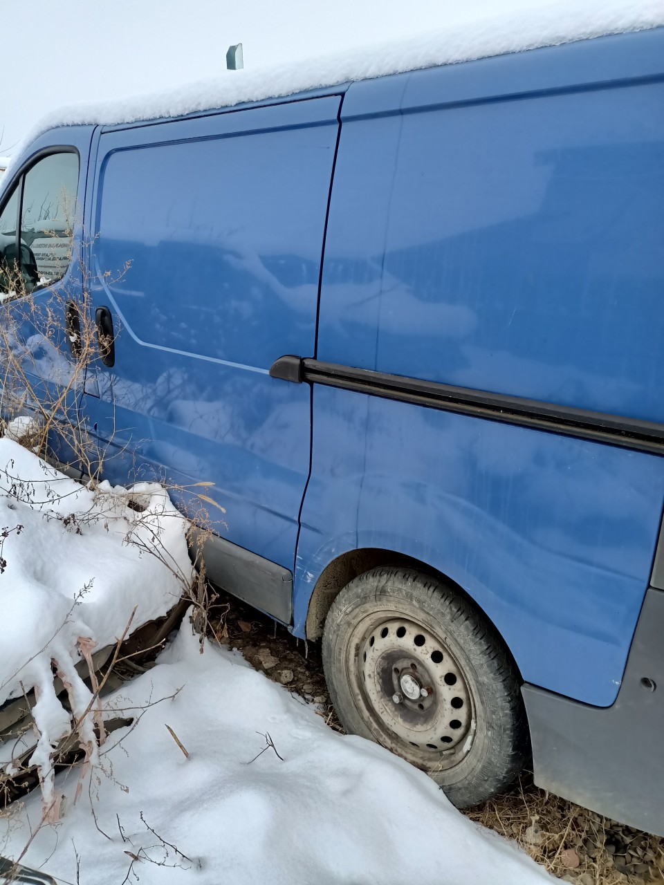Usa culisanta UK 2004 albastru Renault Trafic Opel Vivaro1.9dci cod F9Q 760 .
