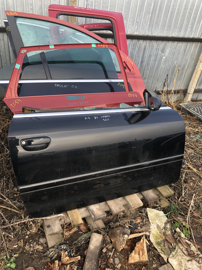 Usa dreapta fata Audi A4 B8 2008, CABRIO / MIC DEFECT