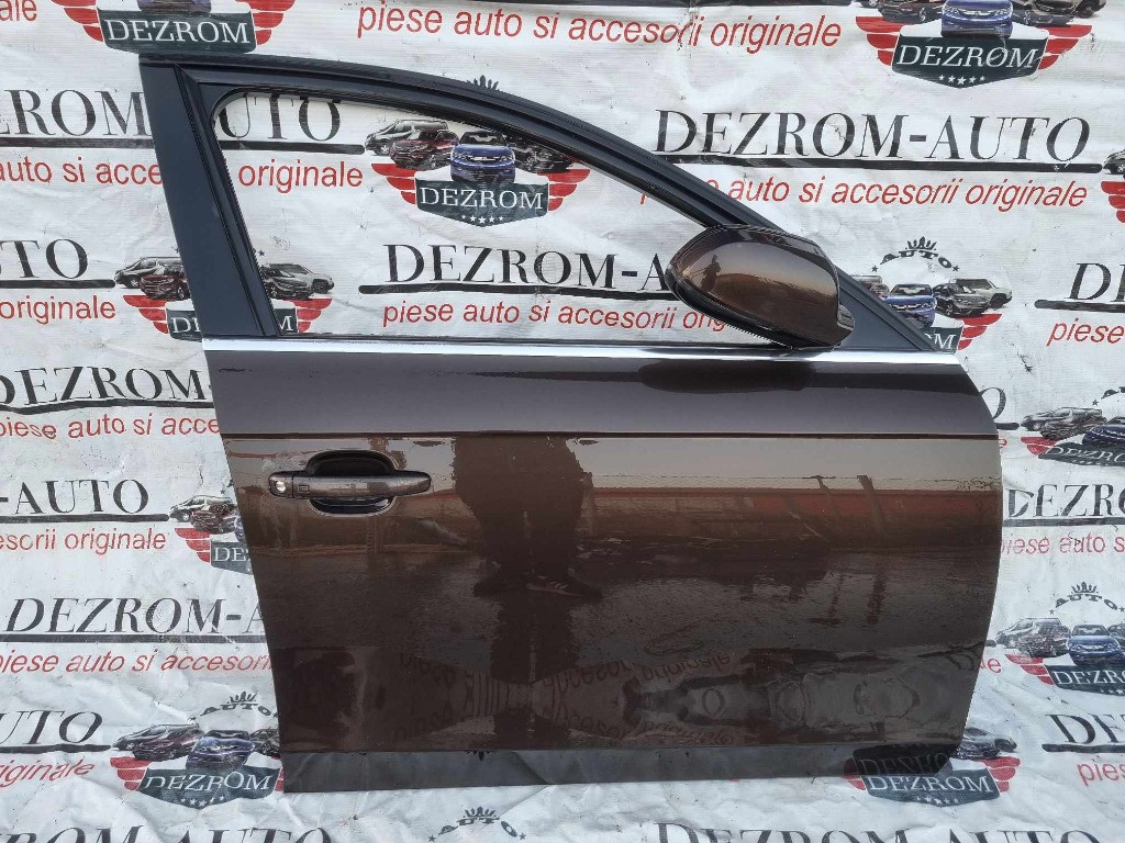 Usa dreapta fata Audi A4 B8 cod culoare LZ8W an 2008-2016