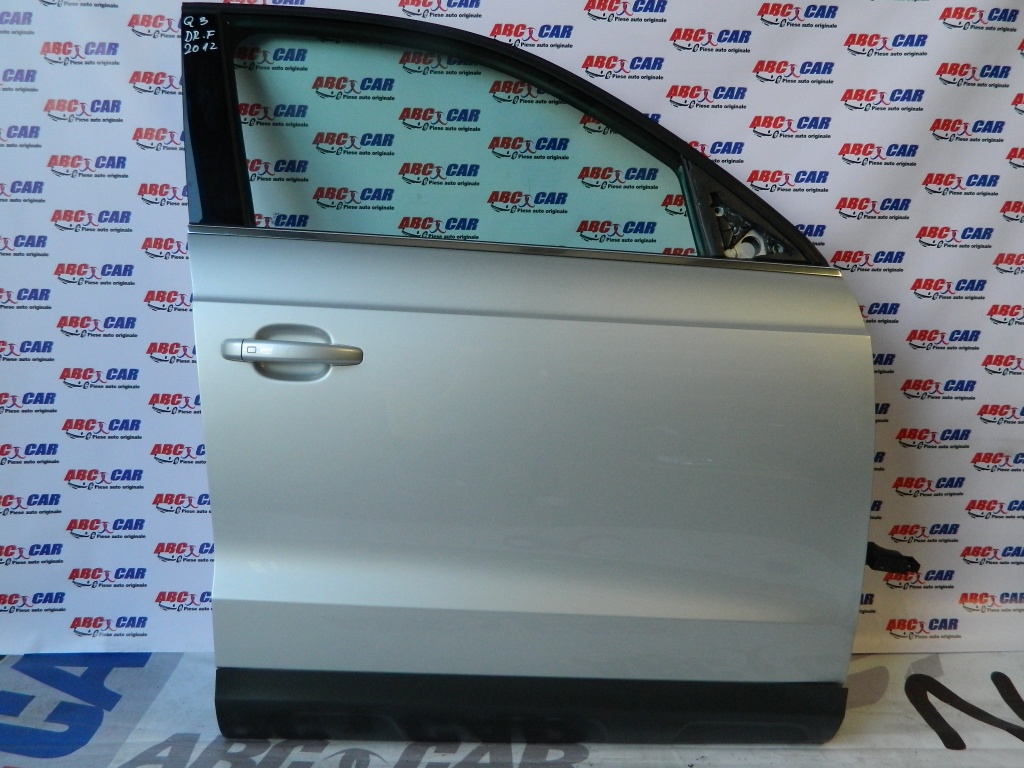 Usa dreapta fata Audi Q3 model 2012