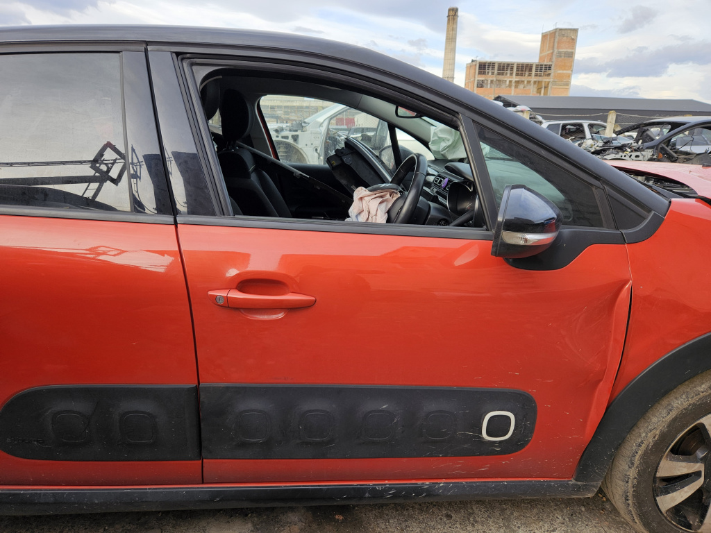 Usa dreapta fata Citroen C3 - Benzina 2018, CU DEFECT