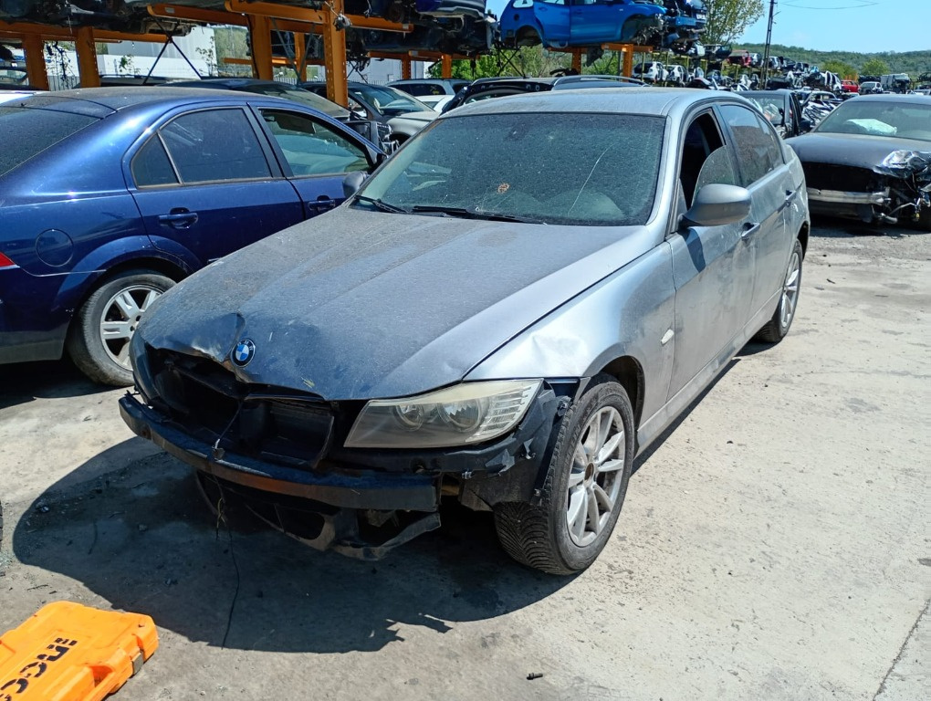 Usa dreapta fata complet echipata BMW E90 2009 berlina 2.0 d N47