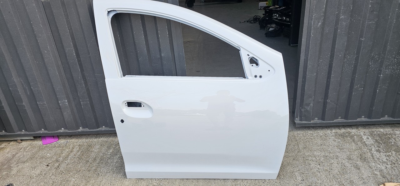 Usa dreapta fata Dacia Logan 2 / Sandero 2 2013 2014 2015 2016 2017 2018