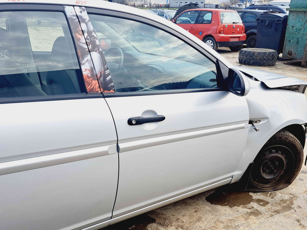 Usa dreapta fata Hyundai Accent 3 (MC) [Fabr 2005-2008] SPACE SILVER 5S