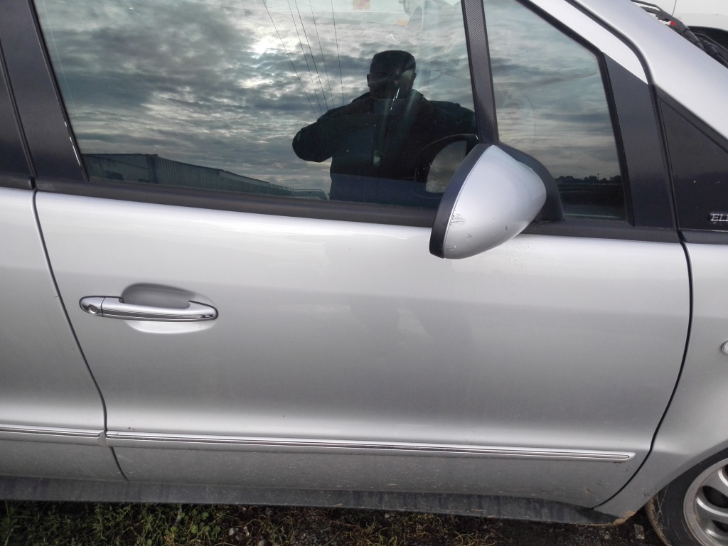 Usa dreapta fata mercedes a class w168 an 1997-2003