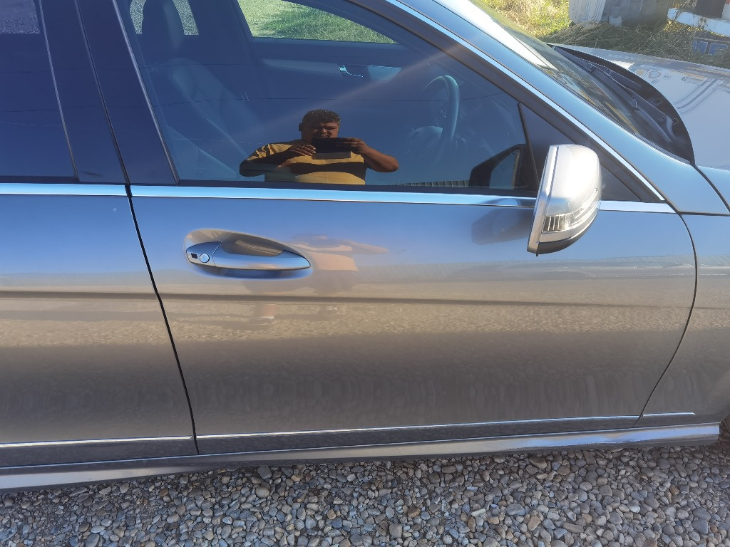 Usa dreapta fata Mercedes C-Class W204 2008 Break 2.2 CDI