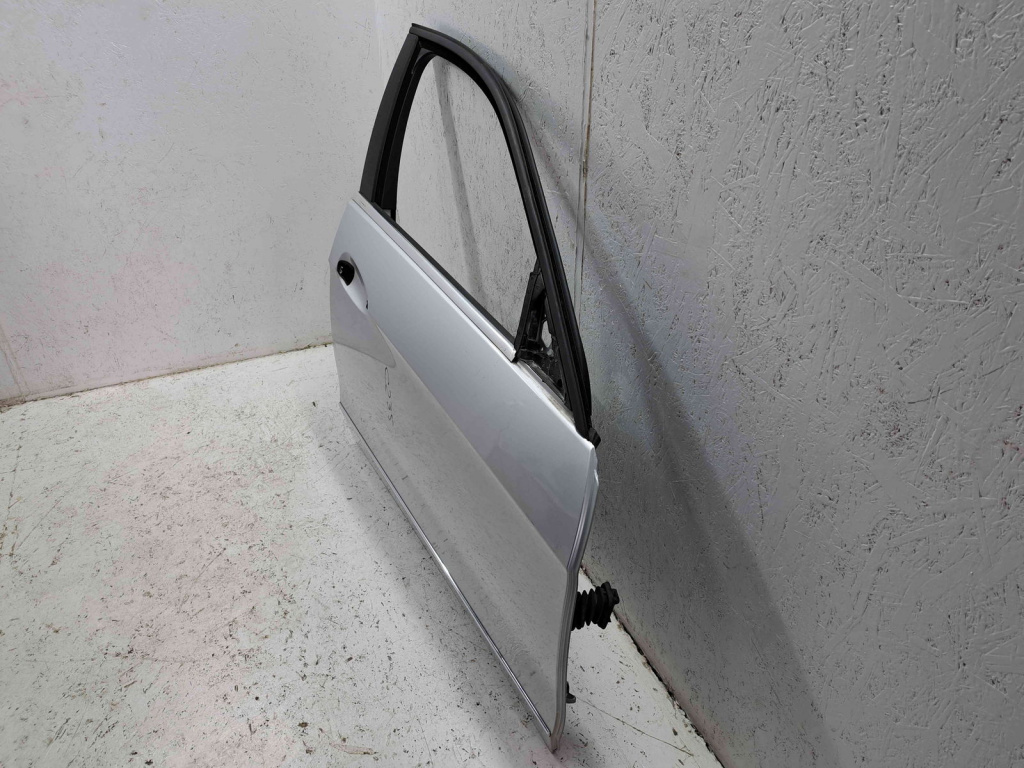 Usa dreapta fata Mercedes Clasa E (W212) AMG [Fabr 2009-2016] 775 Argintiu Iridium
