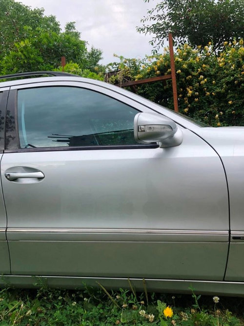 Usa dreapta fata Mercedes E Class w211 2004