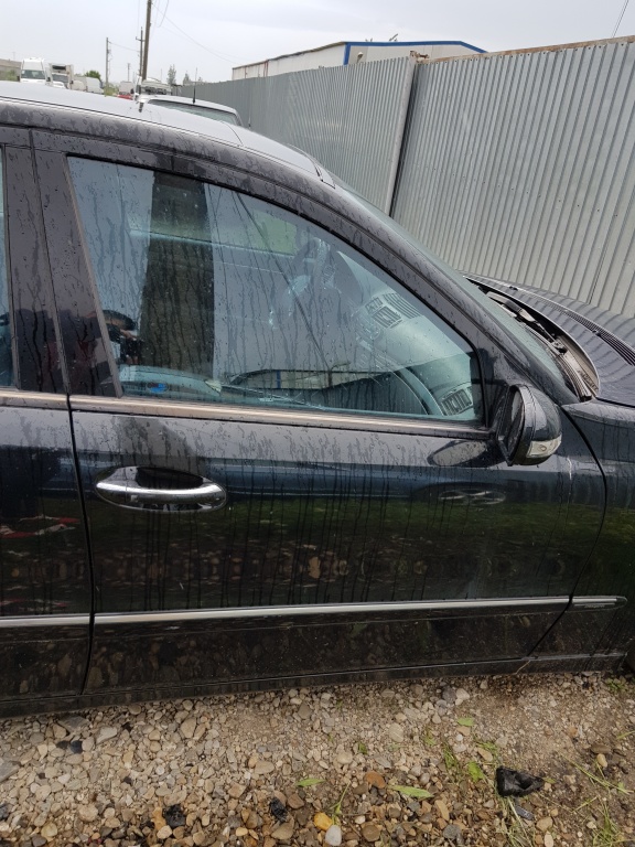 Usa dreapta fata Mercedes E Classe W211 BERLINA