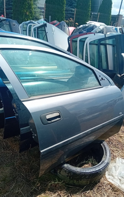 Usa dreapta fata Mici zgarieturi Portiera fara anexe Opel Astra G [1998 - 2009]