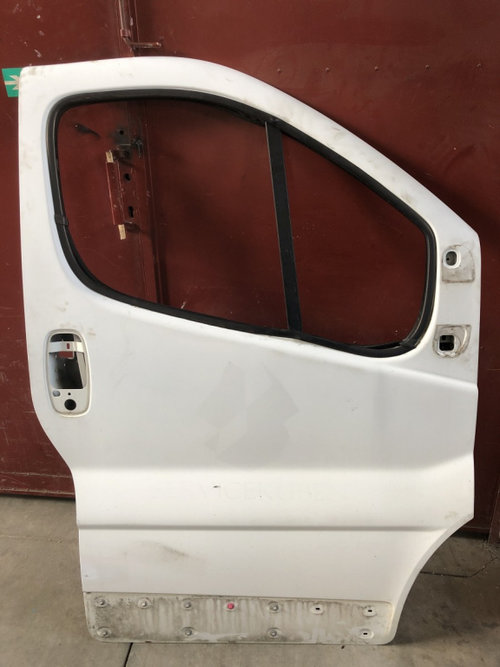 Usa dreapta fata Nissan Primastar Trafic Vivaro 2.0 Dci, sedan 2007 (cod intern: 77672)