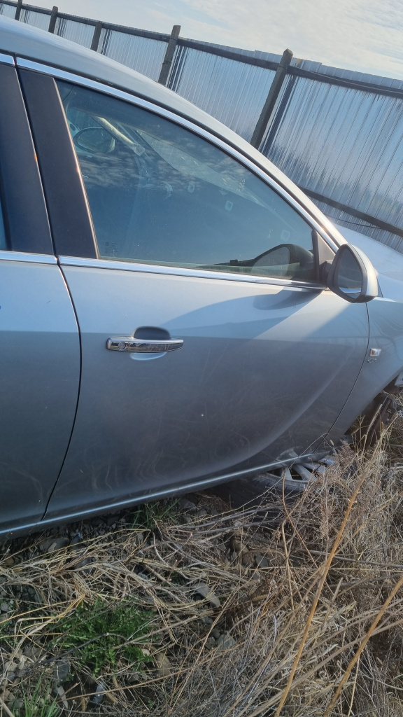 Usa dreapta fata Opel Insignia A Hatchback 2011