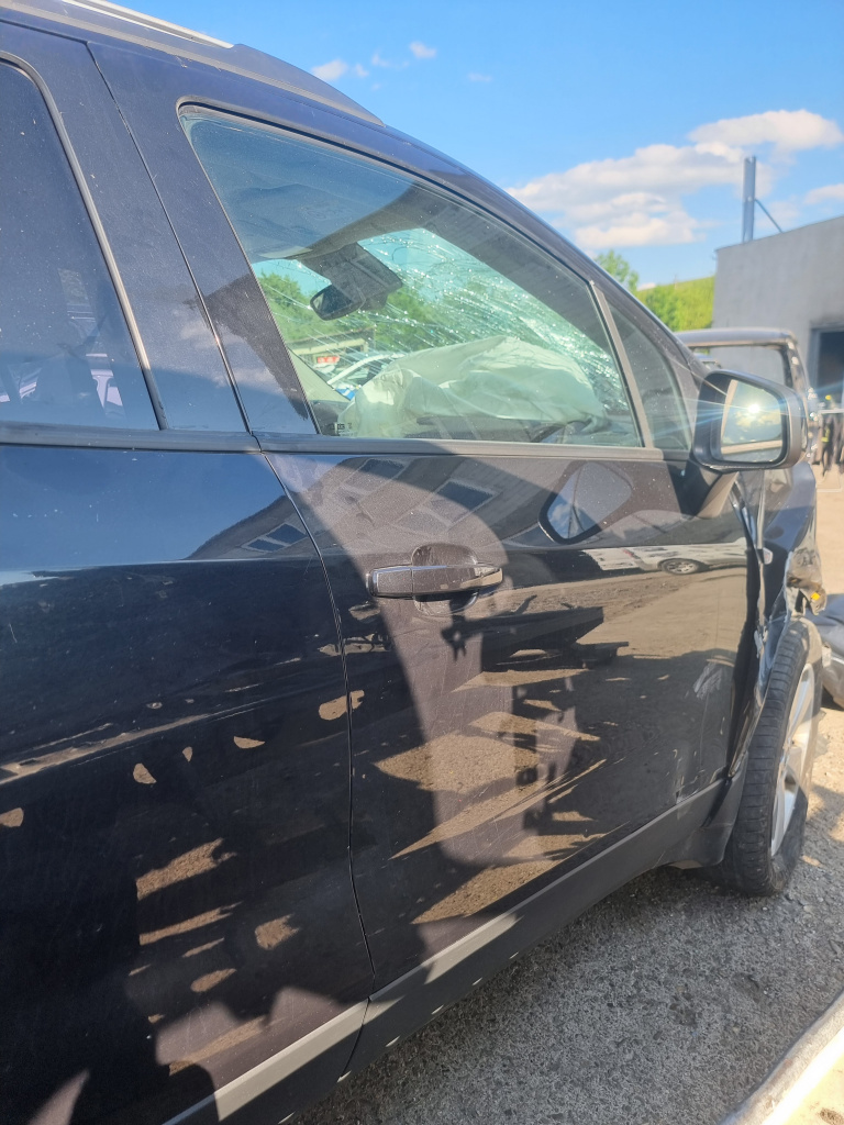 Usa dreapta fata Opel Mokka 2015, CU MIC DEFECT