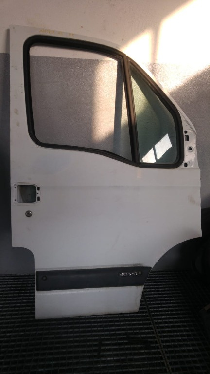 Usa dreapta fata renault master 2