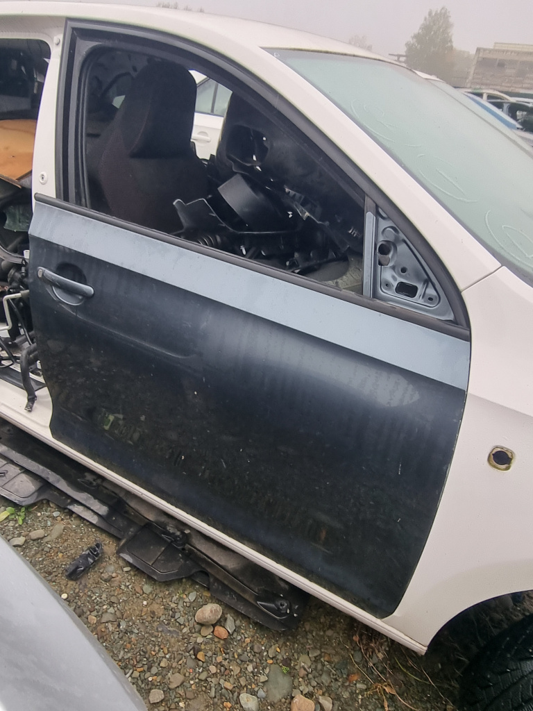 Usa dreapta fata Skoda RAPID 2015