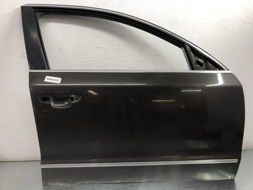 Usa dreapta fata Skoda Superb 2 Combi 2.0 TDI DSG Automat 140cp sedan 2012 (cod intern: 79919)
